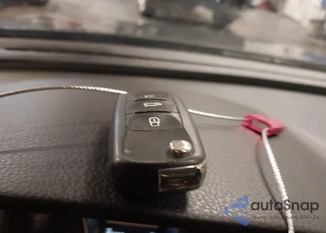 2019 Volkswagen Passat 2.0T Wolfsburg Edition из США, поврежденный, VIN 1VWLA7A38KC006171